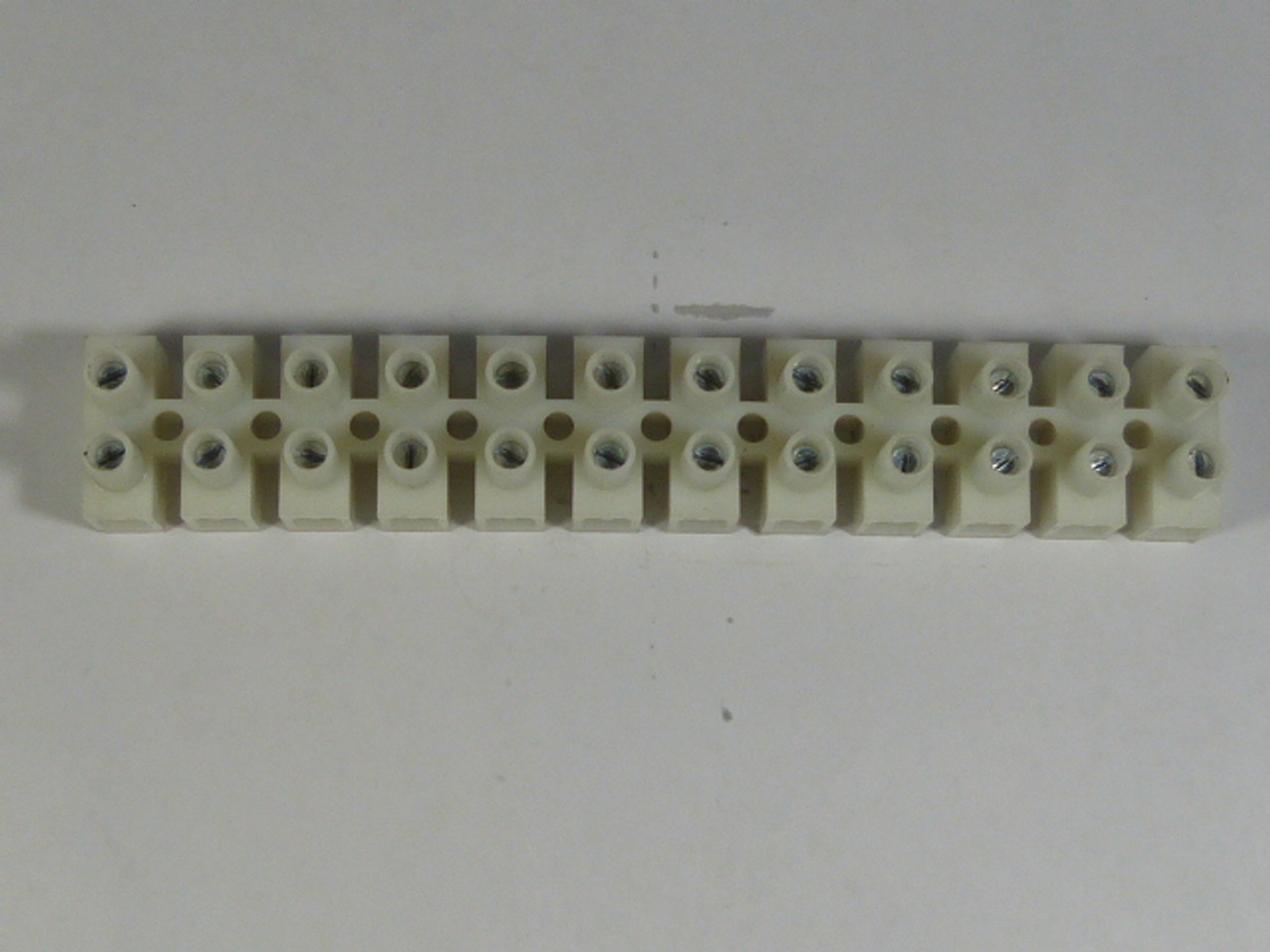 Multicomp PA14 Eurostyle Terminal Block 12 Position USED