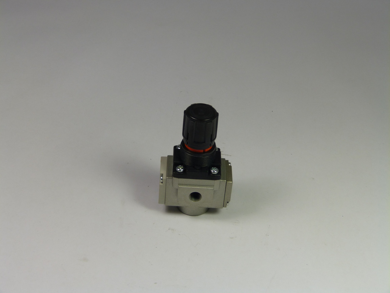 SMC AR20-N01-Z Regulator Modular 1/8 Inch Npt 7-125 Psi USED