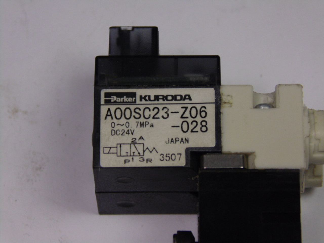 Parker Kuroda A00SC23-Z06-028 Solenoid Valve USED