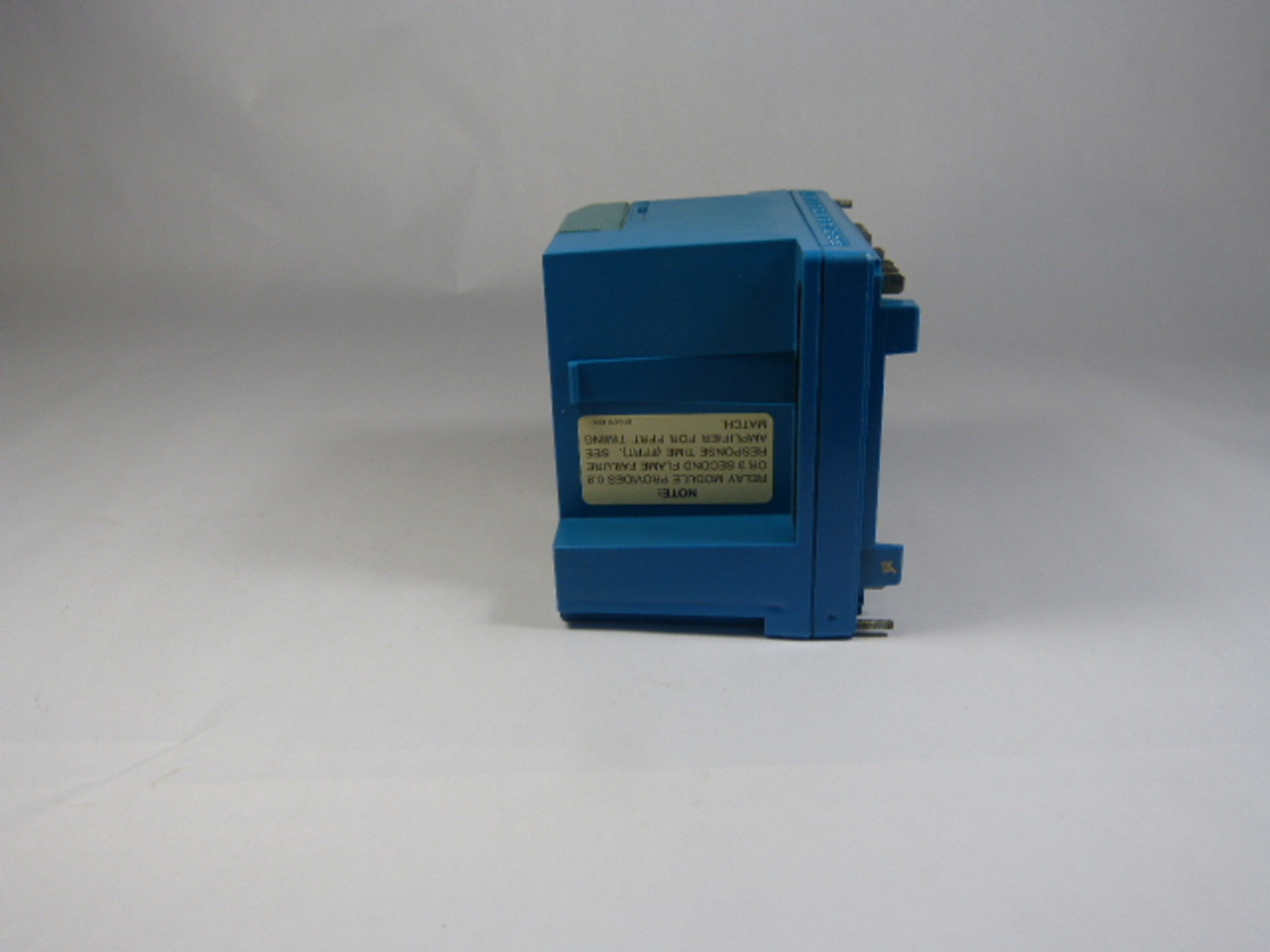 Honeywell RM7800-M1011 Burner Controller USED