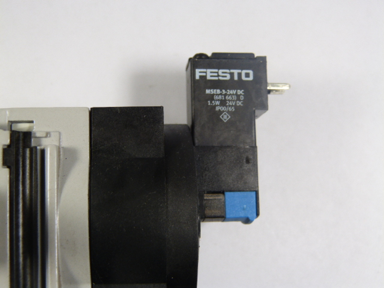 Festo MS6-EE-1/2-V24-S Pneumatic On/Off Valve USED
