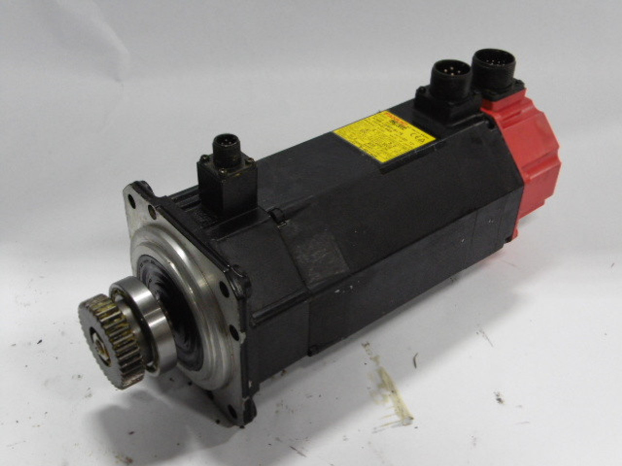 Fanuc A06B-0163-B175 Servo Motor 1.8kW 3000RPM 161V 9Nm 6.8A USED