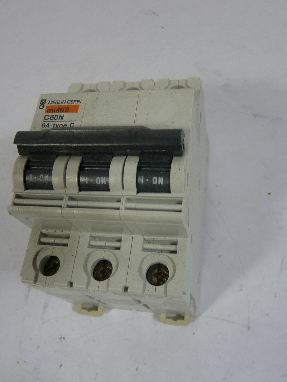 Square D MG24462 Circuit Breaker 4AMP 3Pole 480Y/277VAC ! NEW !
