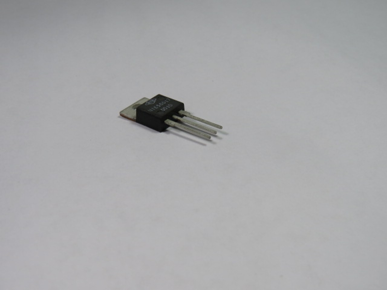 NTE NTE56017 Triac 660V 25 Amp USED