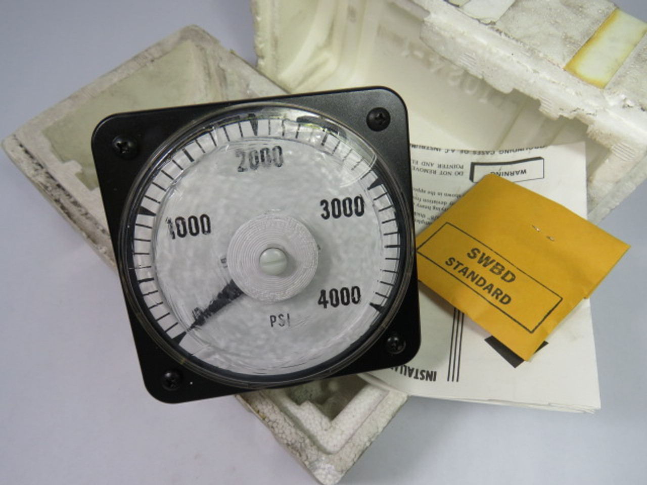 Yokogawa DB40-4000PSI Switchboard Meter 0-4000psi ! AS IS !