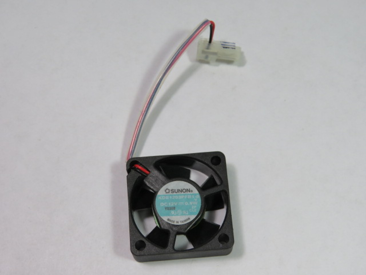 Sunon KDE1203PFB1-8 12 VDC 0.09 Watt USED