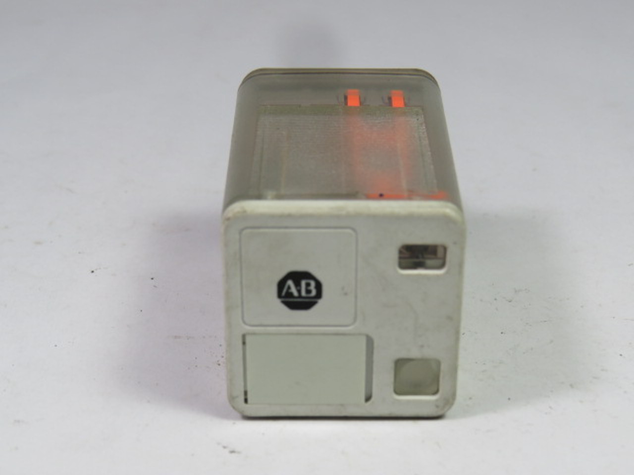 Allen-Bradley 700-HA33A1 Tube Base Relay 120VAC Series B USED