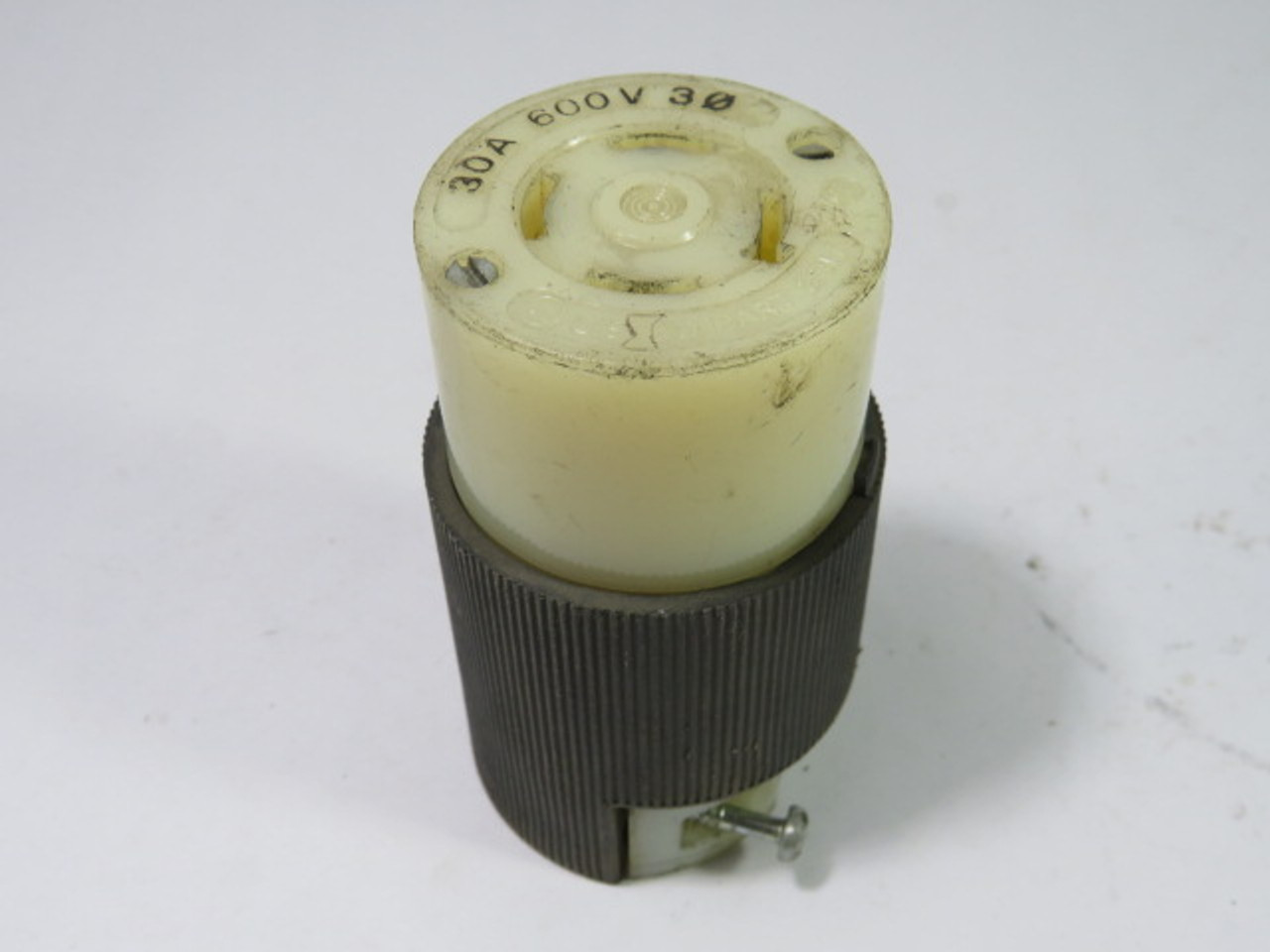 Hubbell 2743 Twist-Lock Connector 30A 600V 3P 4W USED