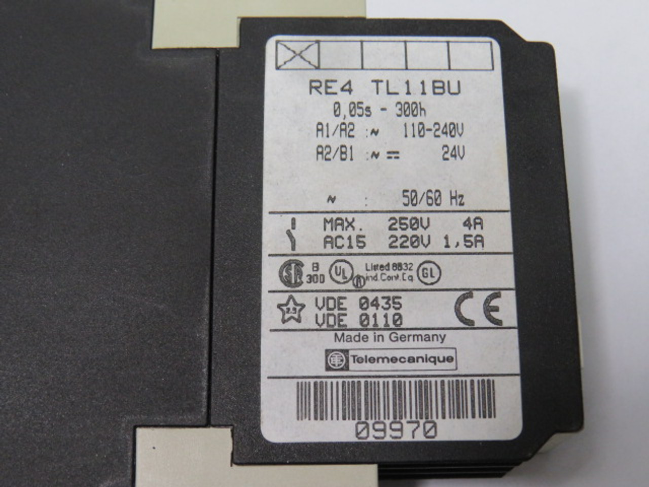 Telemecanique RE4-TL11BU Time Delay Relay .05S-300H 110-240Vac 50/60Hz USED