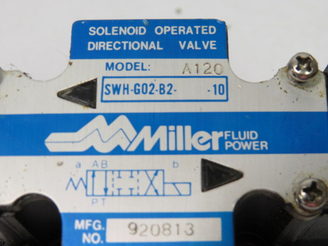 Miller SWH-G02-B2-A120-10 Directional Valve 120/110 Vac 16.8 Gpm 4500PSI USED