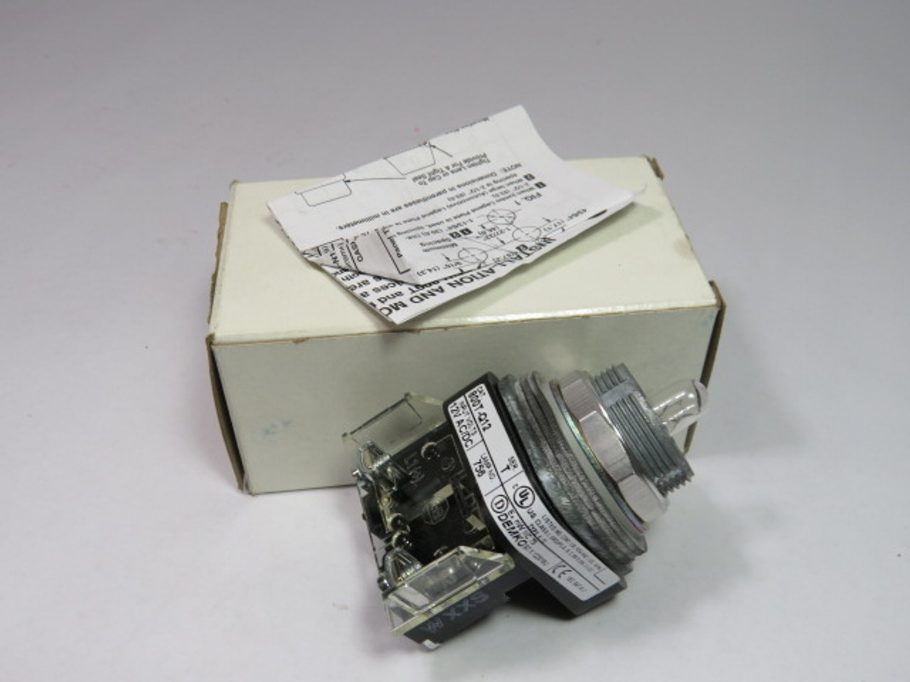 Allen-Bradley 800T-Q12 Pilot Light 30.5MM Type 4/13 NO CAP ! NEW !