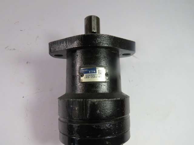 Char-Lynn Eaton Hydraulic Motor 792RPM 2000PSI 1325in-lb 15GPM ! AS IS !