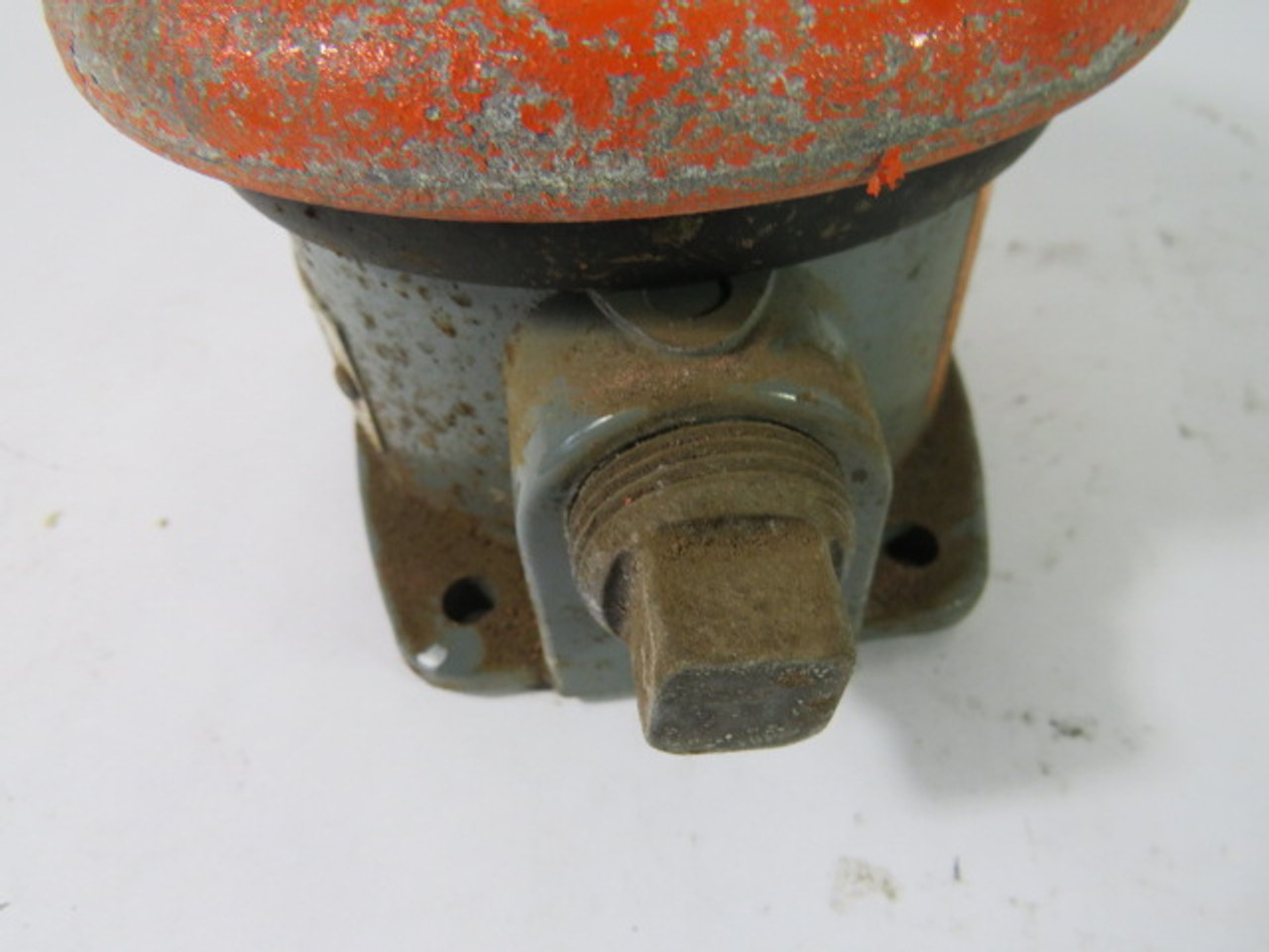 Gemco 1025-D-2SP Foot and Palm Mushroom Button Switch 2 Contact USED