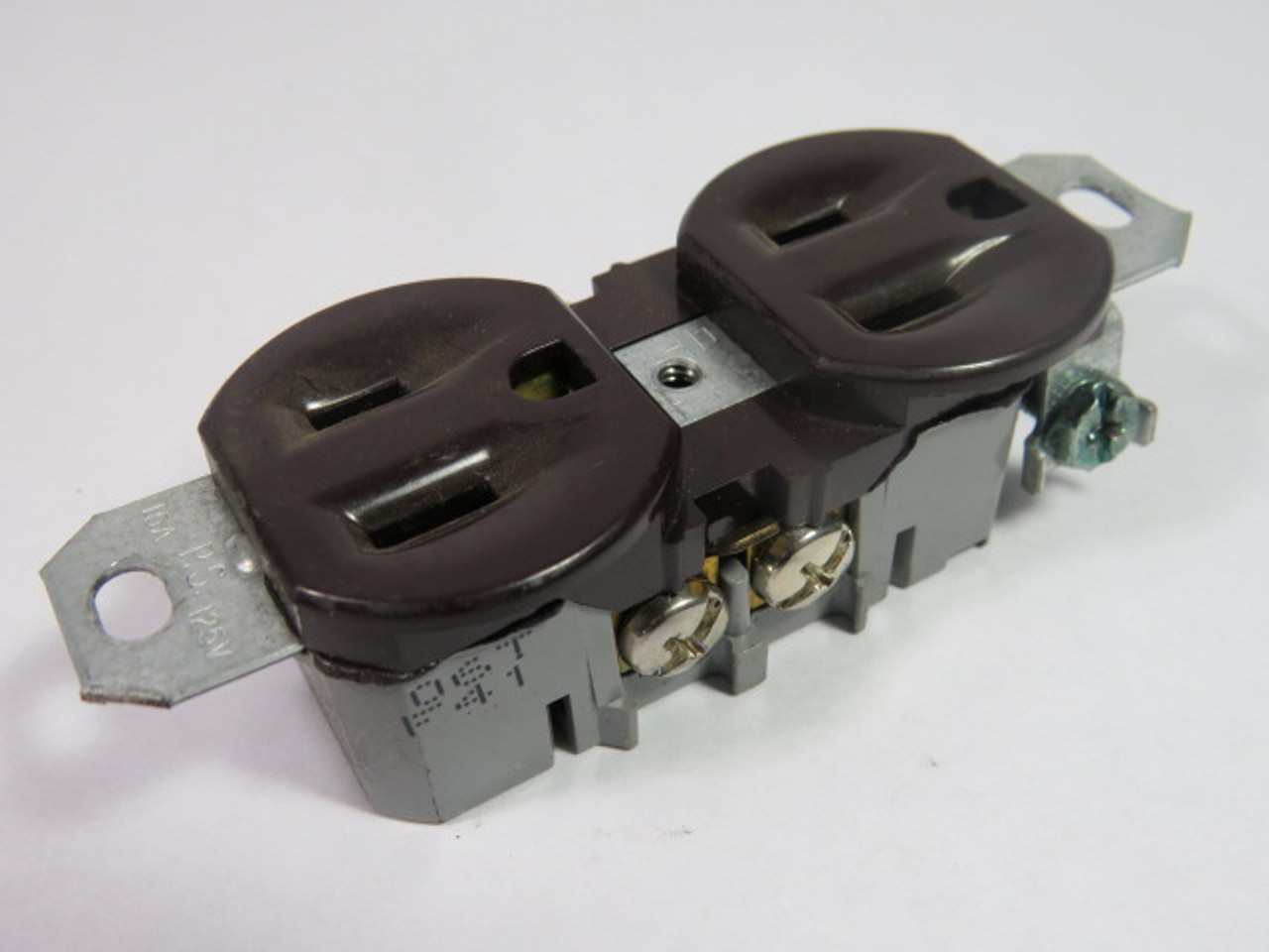 Pass & Seymour 3232 Duplex Receptacle 15A 125V Brown USED