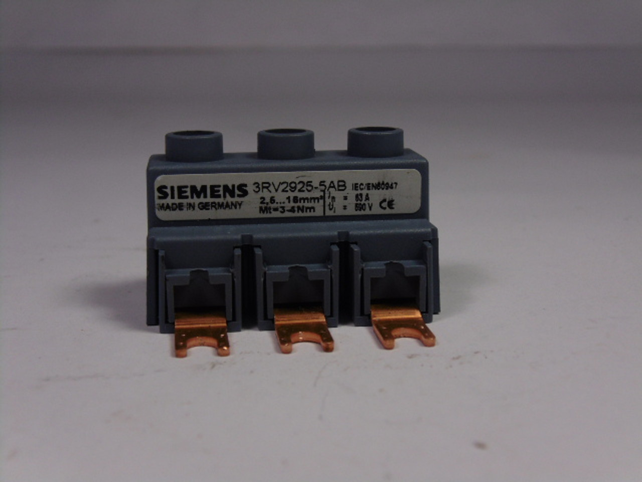 Siemens 3RV2925-5AB 3-Phase Infeed Terminal For 3RV202 USED