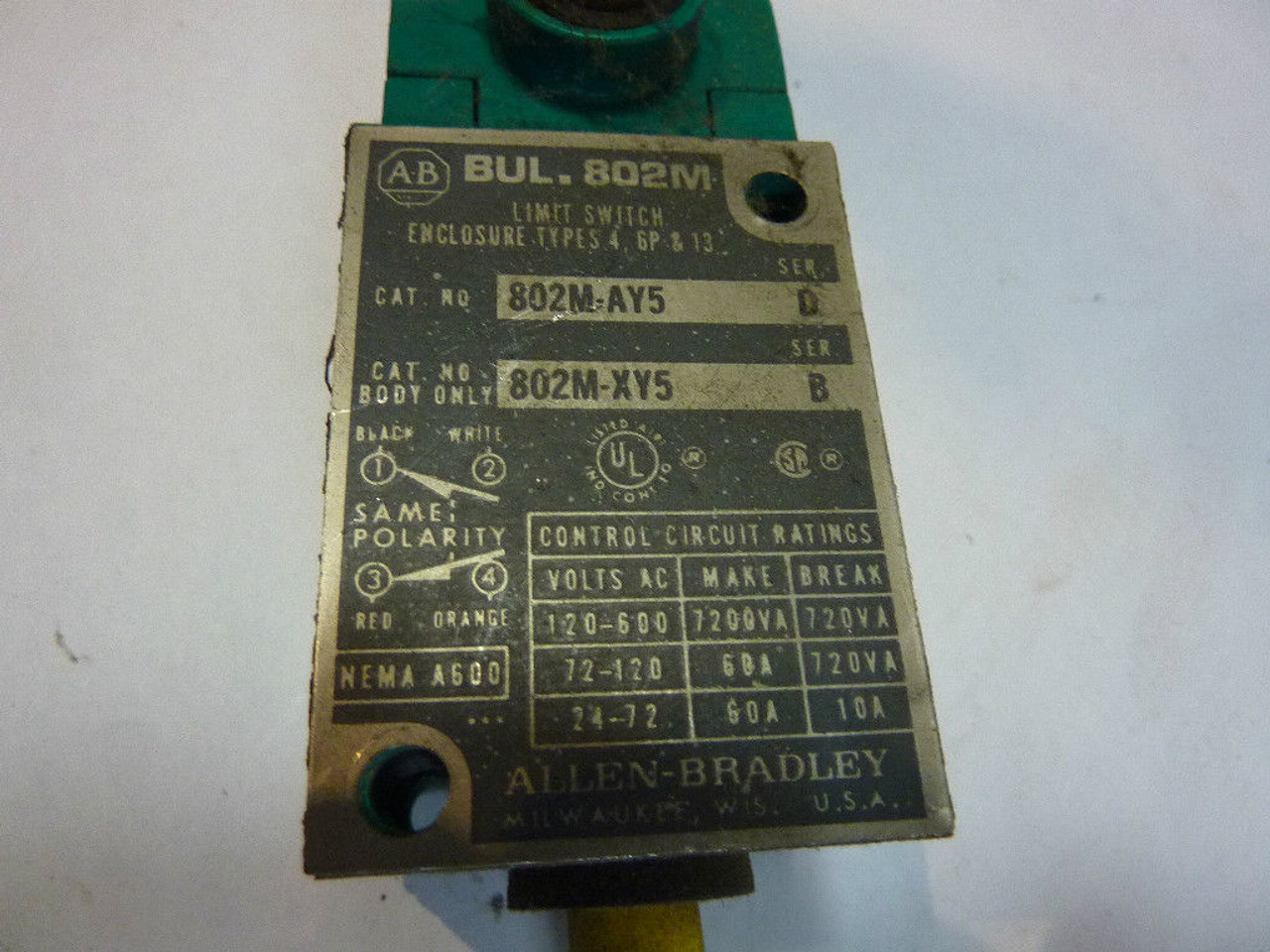 Allen-Bradley 802M-AY5 Limit Switch 10 Amp 600V USED