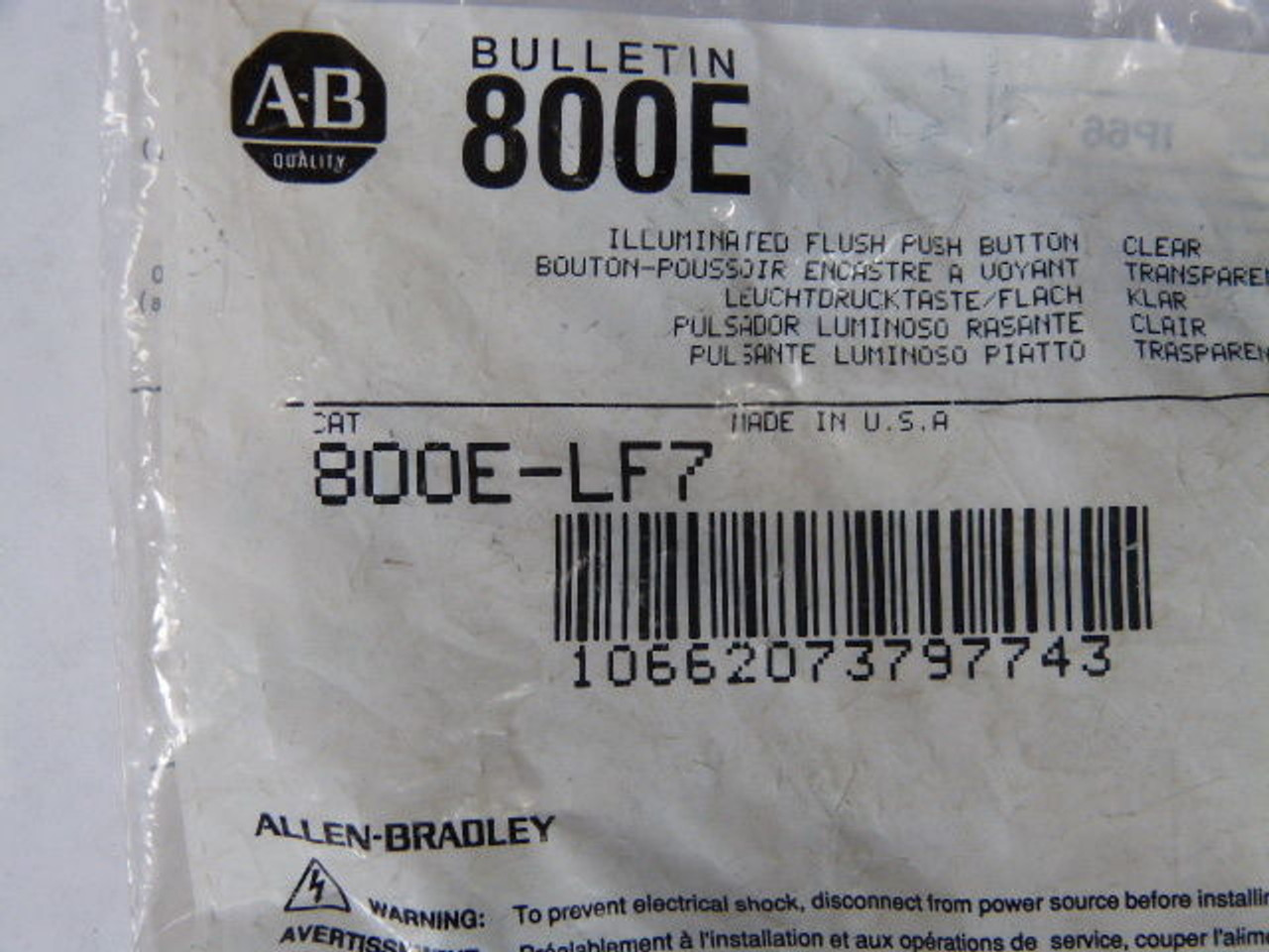 Allen-Bradley 800E-LF7 Flush Push Button White ! NWB !