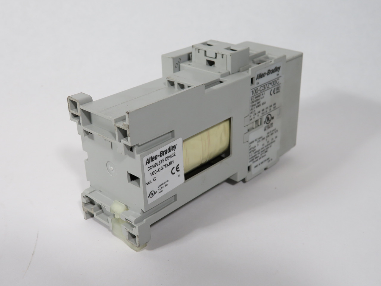 Allen-Bradley 100-C37DJ01 Contactor 24 VDC USED