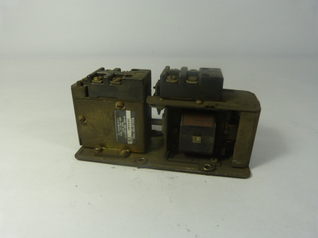 Allen-Bradley 849-ZOD-331 Pneumatic Timer Off Delay 110/120V 10Amp USED