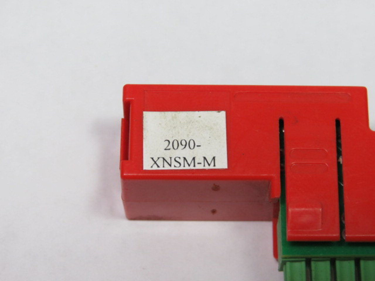 Allen-Bradley 2090-XNSM-M Header Connector Drive To Drive USED