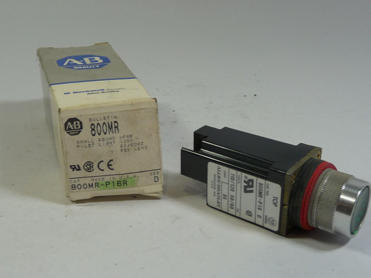 Allen-Bradley 800MR-P16G Light Pilot 120VAC ! NEW !