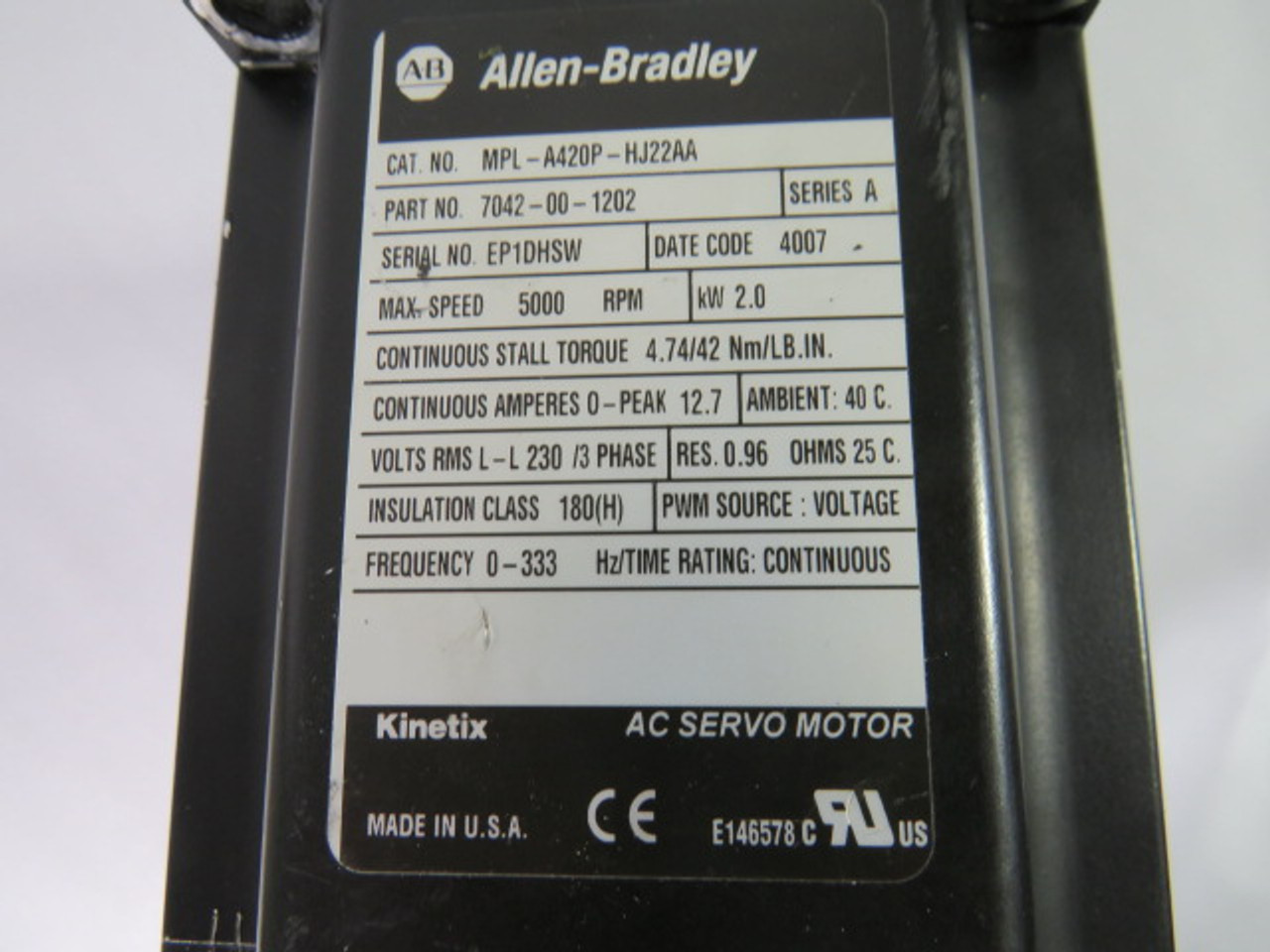 Allen-Bradley MPL-A420P-HJ22AA Servo Motor USED