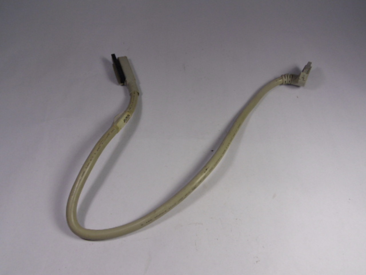 Allen-Bradley 1492-CABLE005H PreWired Cable For 1746 32-PT DC I/O Module USED