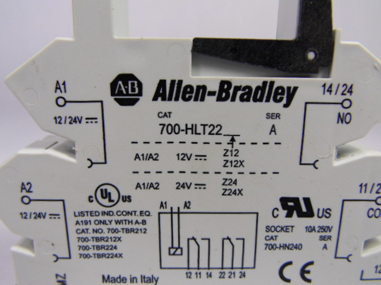 Allen-Bradley 700-HN240 Series A Terminal Block Relay Socket USED