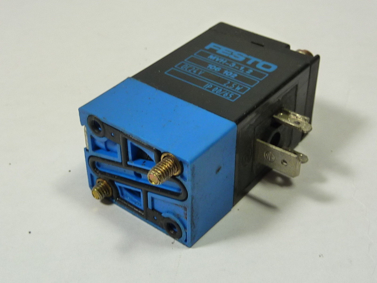 Festo MVH-3-1-2 Solenoid Coil 24VDC 2.5W USED