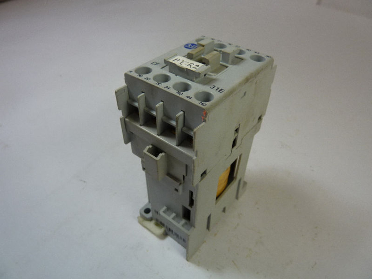 Allen-Bradley 700-CF310DJ Contactor 24VDC 31Amp USED