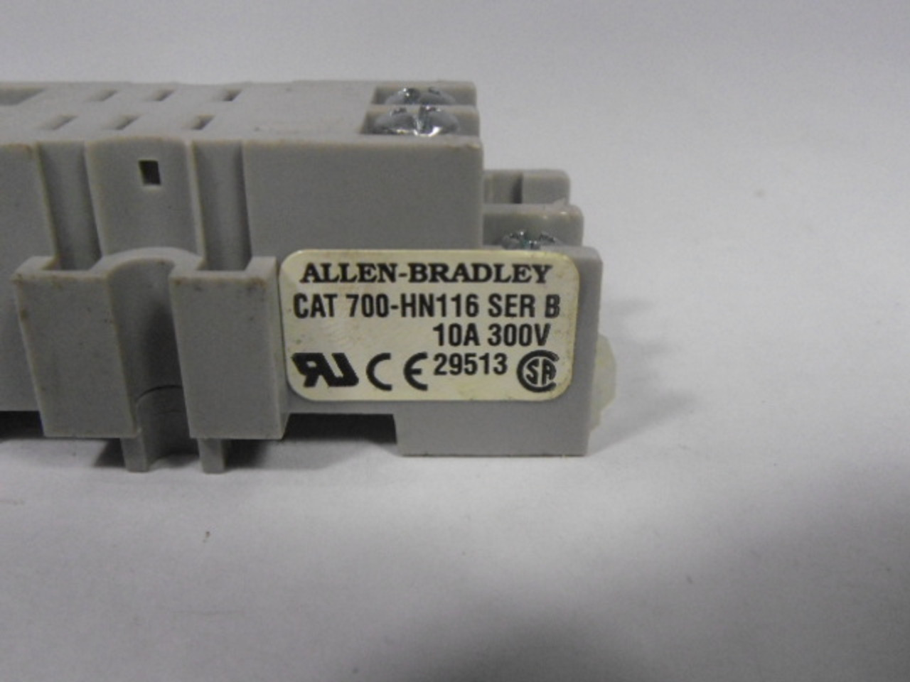 Allen-Bradley 700-HN116-G Series B Mini 8Blade Base Socket USED