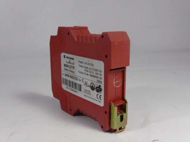 Allen-Bradley 440R-N23132 Series C Monitoring Safety Relay 24VAC/DC USED