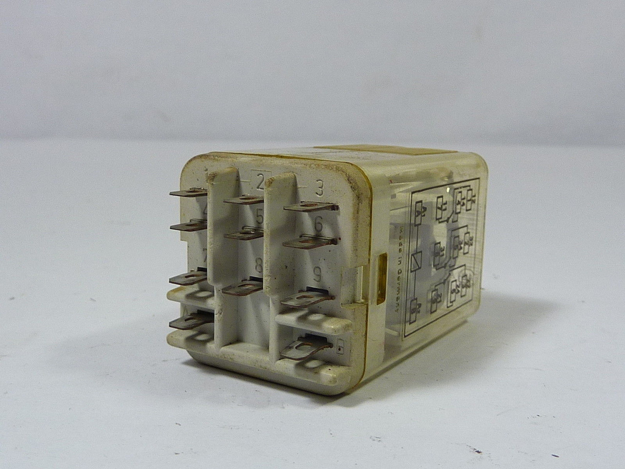 Allen-Bradley 700-HB33A1 Relay 10A 120V Series A USED