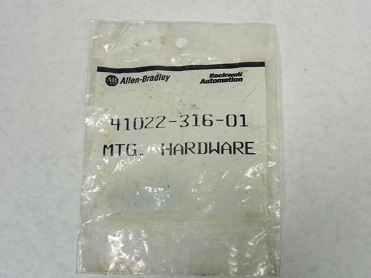 Allen-Bradley 41022-316-01 Mounting Hardware for Disconnect Switch ! NEW !