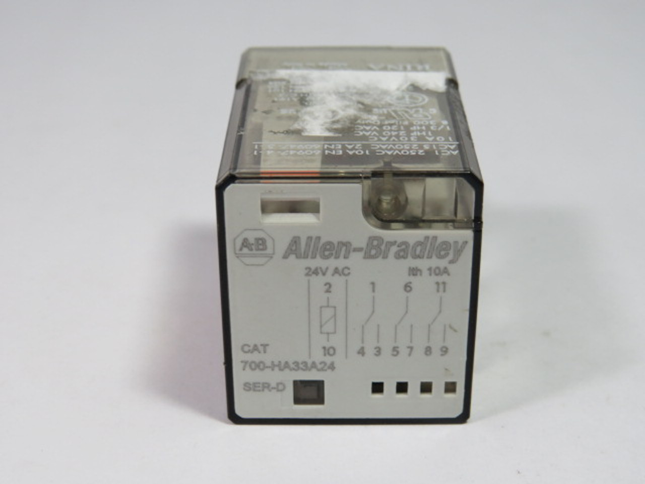 Allen-Bradley 700-HA33A24 Tube Base Relay 24VAC Series D USED