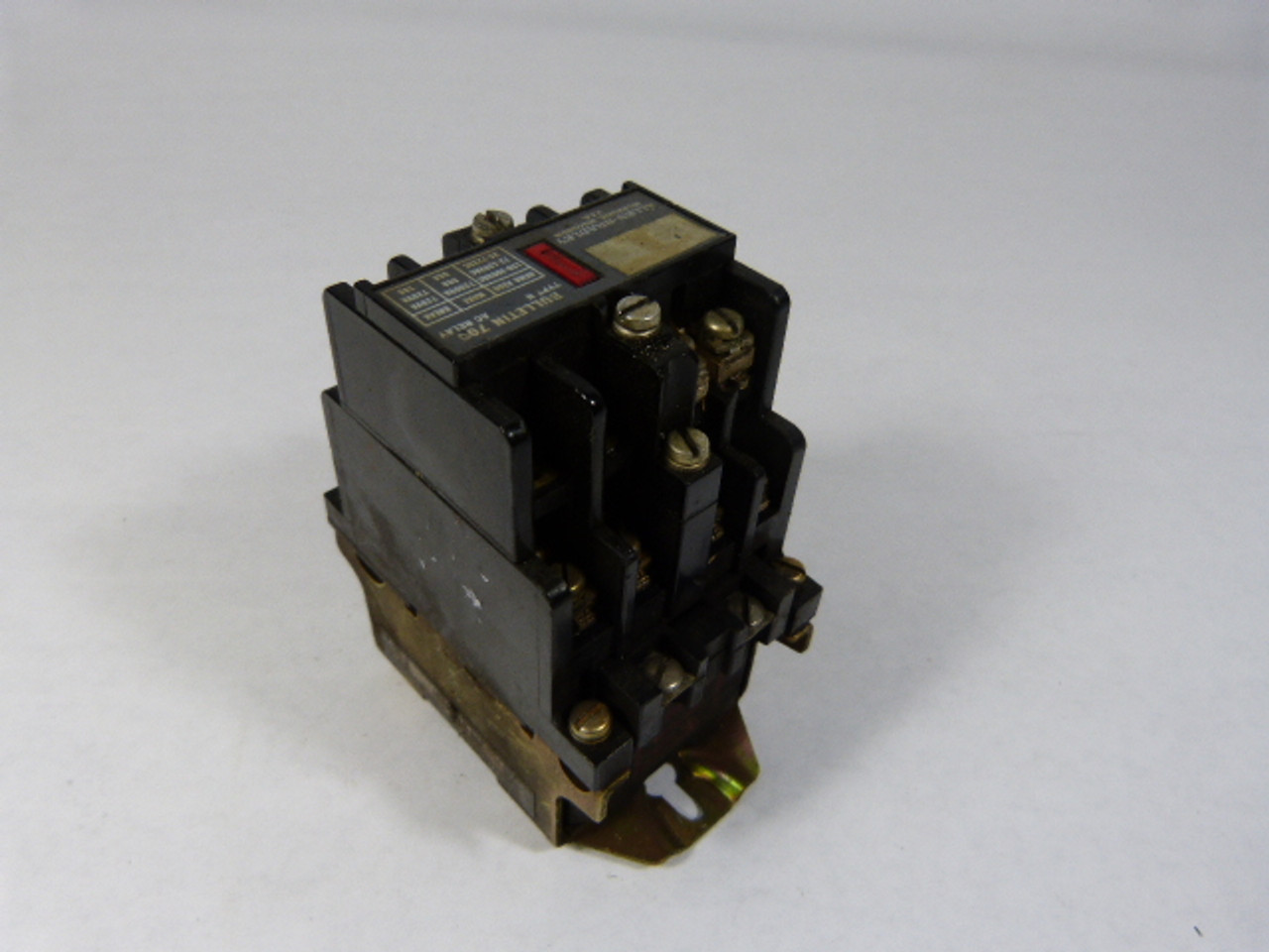 Allen-Bradley 700-NZ2240A1 Industrial Relay 10amp 120V Coil USED