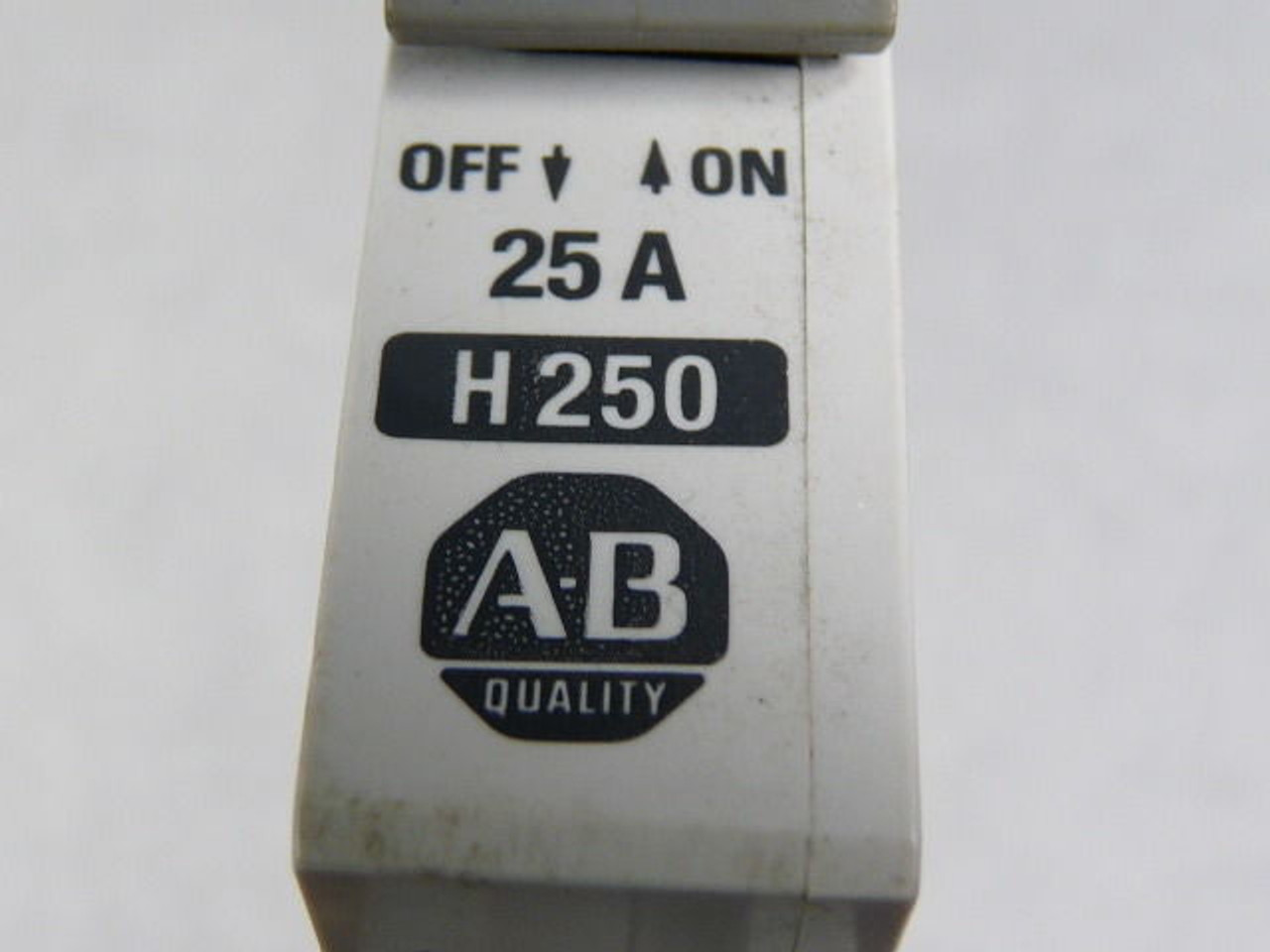 Allen-Bradley 1492-CB1-H250 Energy Limiting Circuit Breaker 1-Pole 25A USED