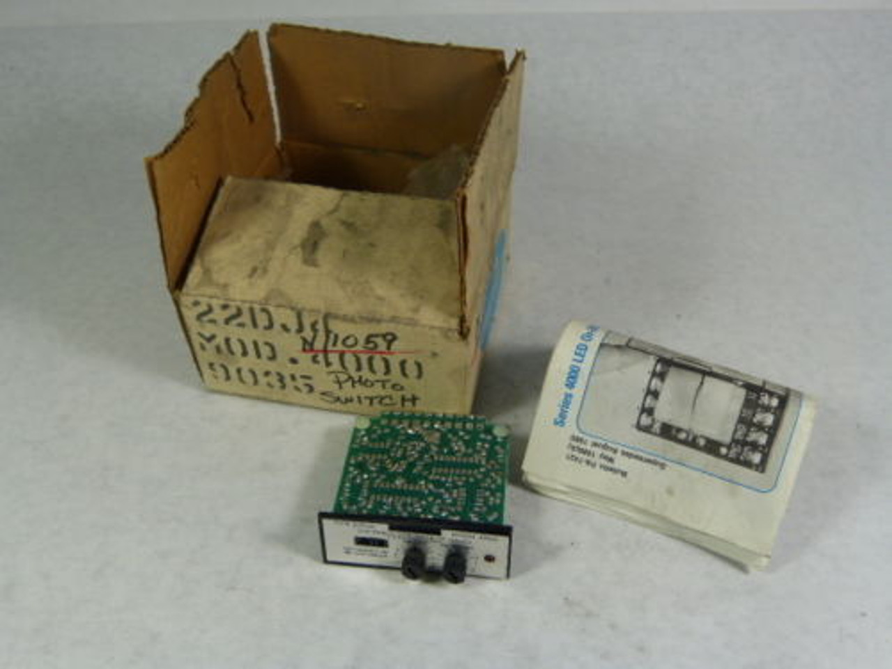 Allen-Bradley 22DJ4 Photoswitch Control USED