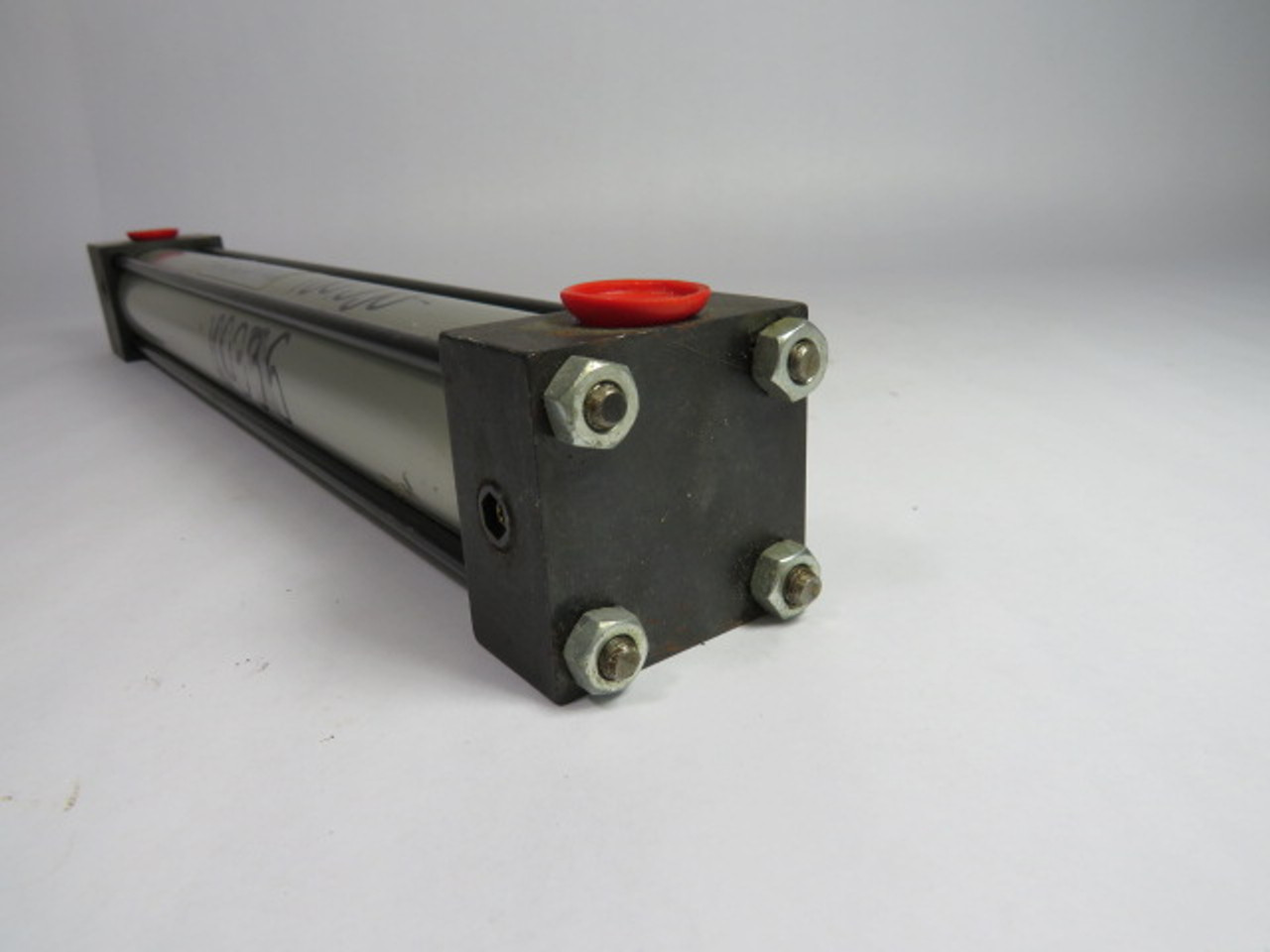 Norgren J0177A1-1-1/2X12 Pneumatic Cylinder 1-1/2" Bore 12" Stroke USED