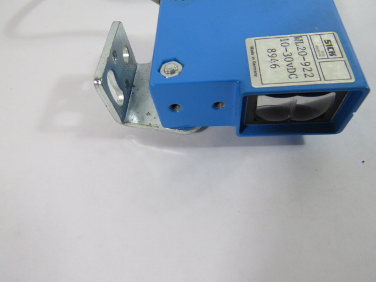 Sick WL20-922 Photoelectric Proximity Sensor 10-30VDC USED