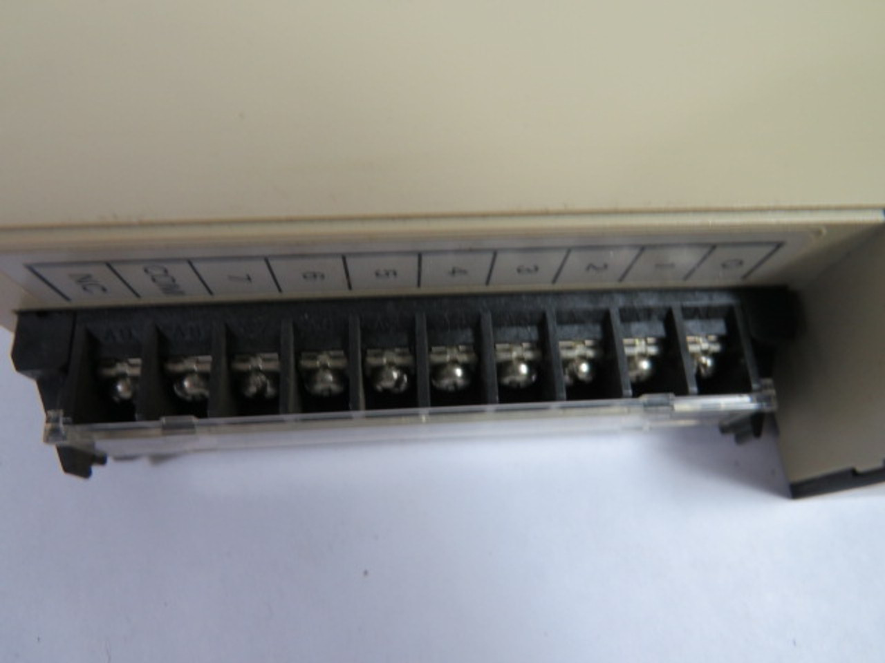 Omron C200H-ID211 Input Module 8X 12-24VDC 10 Points USED