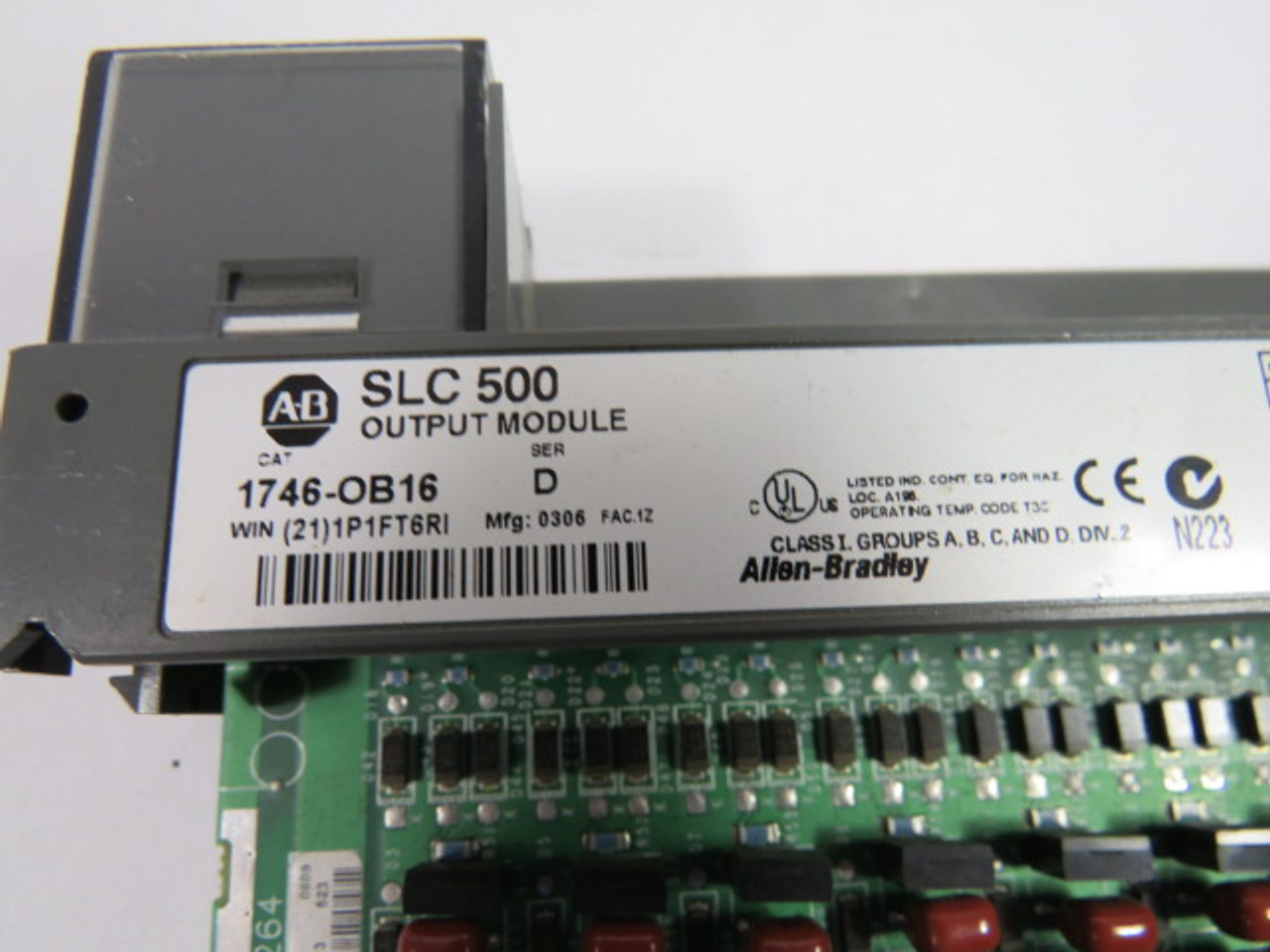 Allen-Bradley 1746-OB16 Ser. D Output Module 10-50VDC NO TERMINAL/DOOR USED