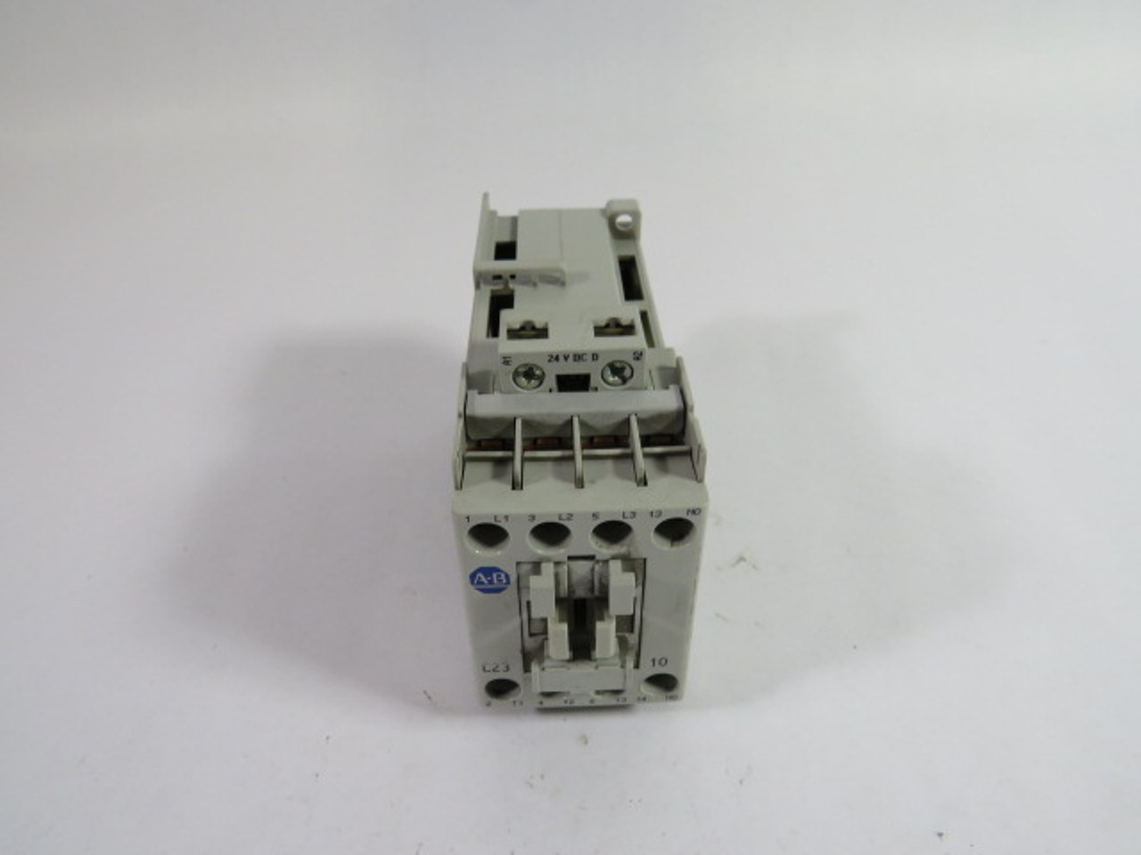 Allen-Bradley 100-C23DJ10 Series C Contactor 11KW 400V 24VDC Coil USED