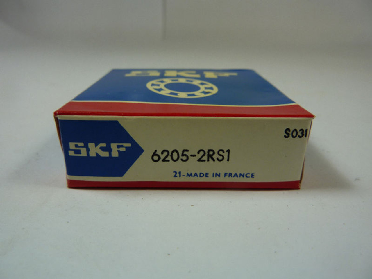 SKF 6205-2RS1 Roller Bearing ! NEW !