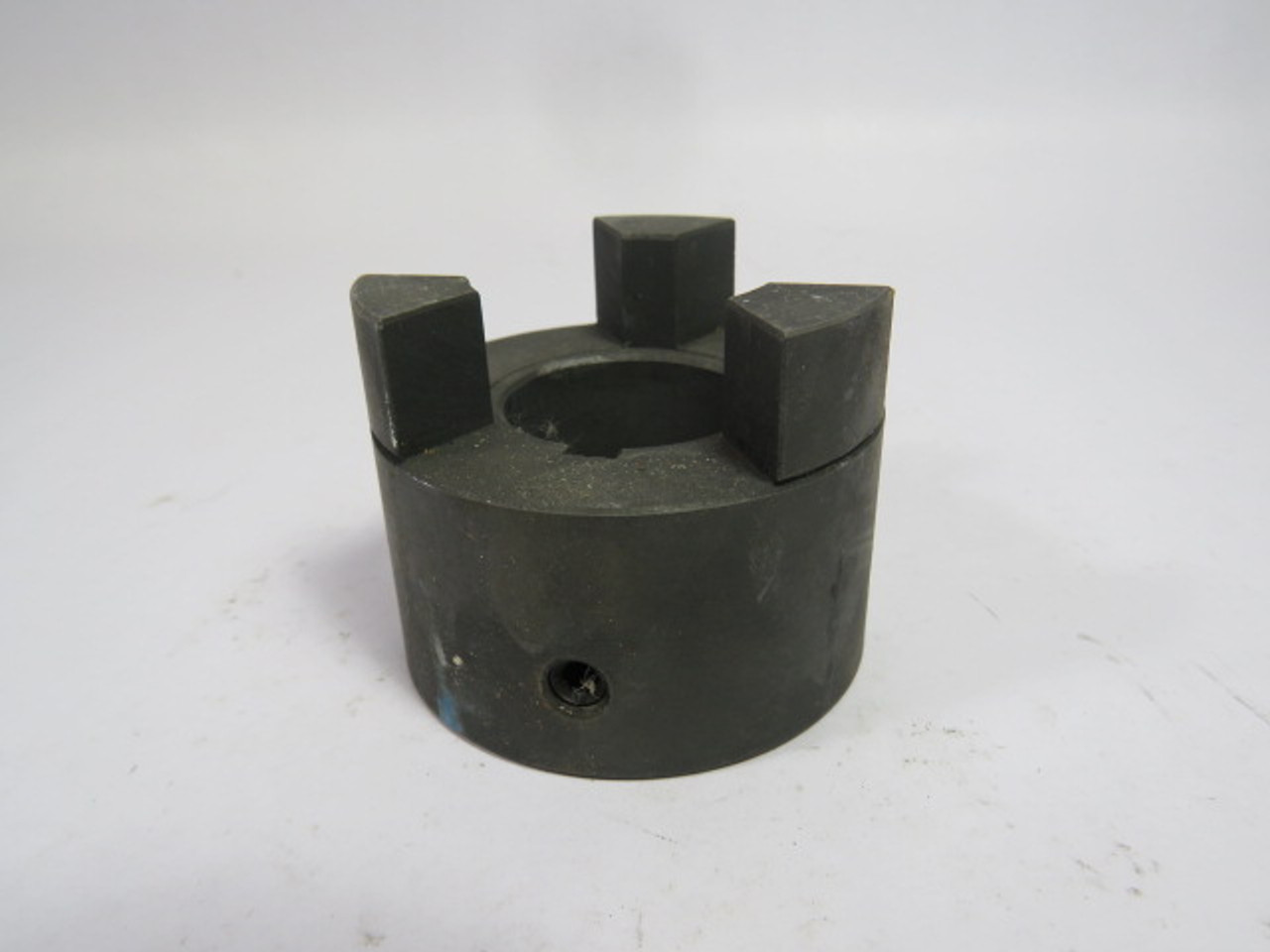 Generic L100-1-1/4 Jaw Coupling 1-1/4" Bore USED