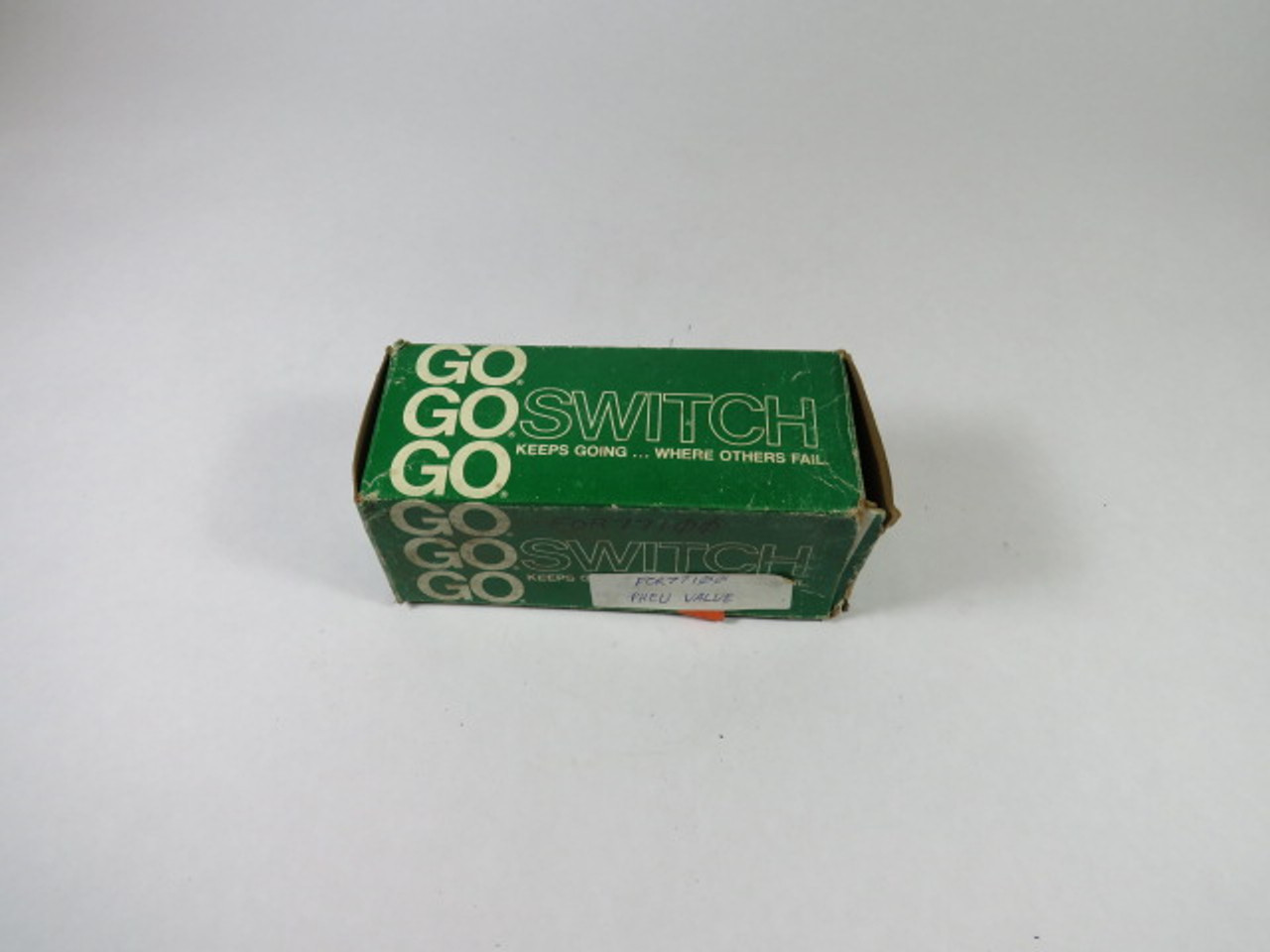 Go Switch 77-100 Proximity Valve 3-Way ! NEW !