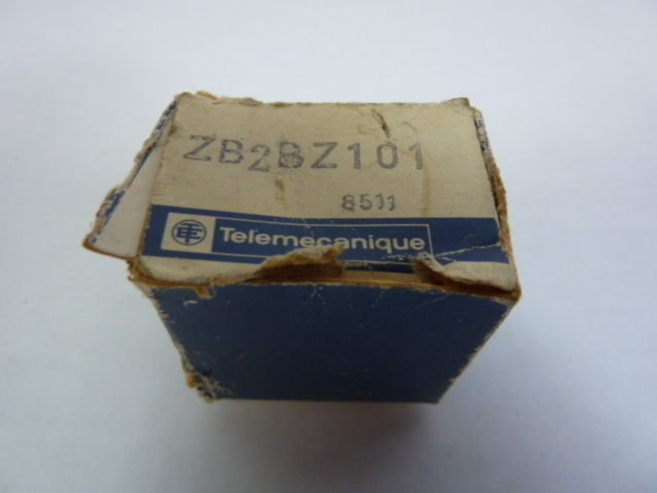 Telemecanique ZB2BZ101 (8511) Contact Block Mounting Base ! NEW !
