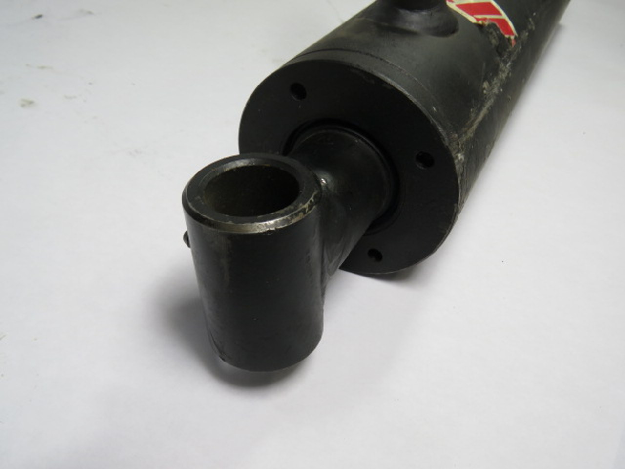 Generic Welded Hydraulic Cylinder 1-1/2" Bore 12" Shaft 3-1/2" Wide USED
