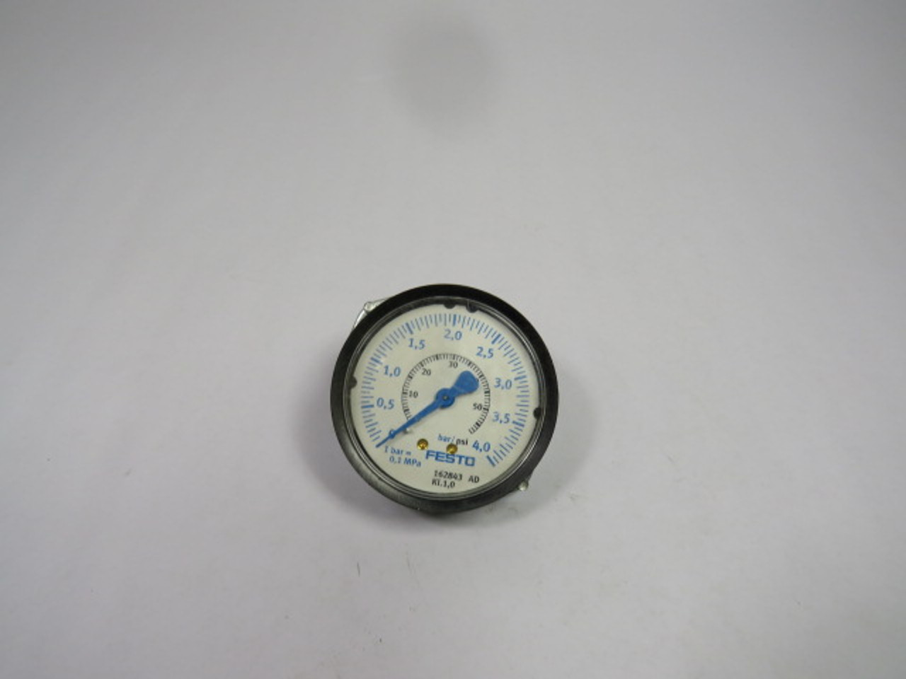 Festo FMAP-63-4-1/4-EN Flanged Precision Pressure Gauge 0-4BAR 0-60PSI USED