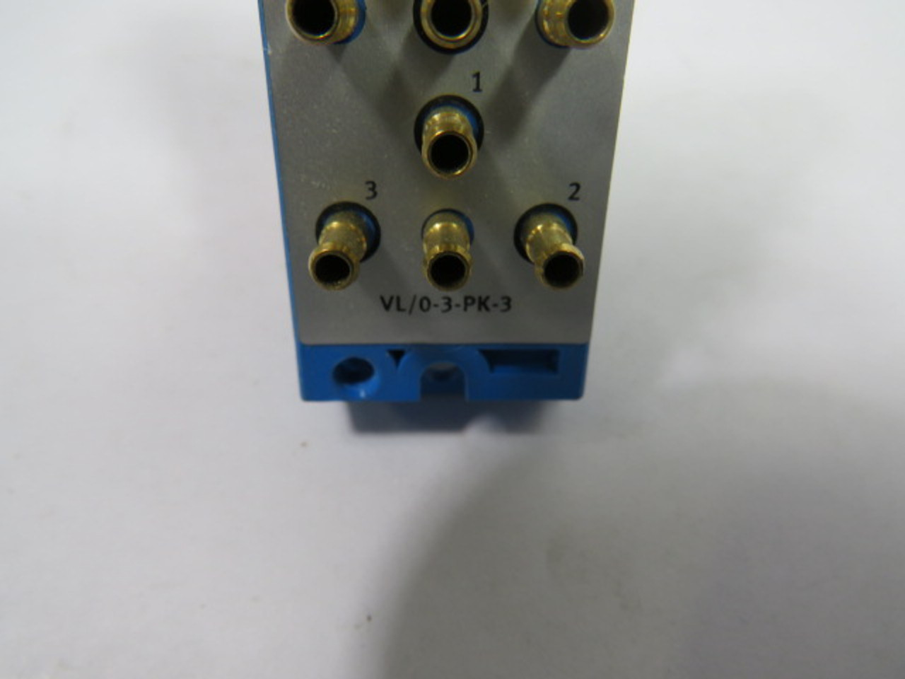 Festo VL/0-3-PK-3 Pneumatic Valve 116PSI USED